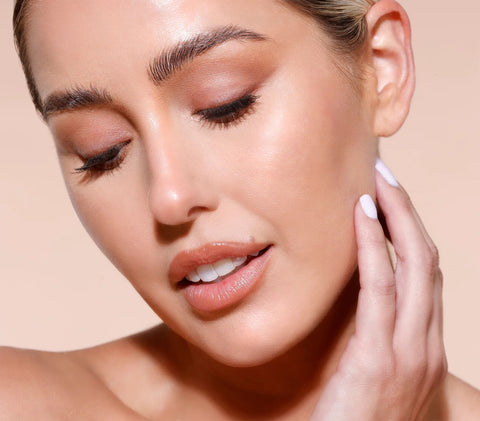 Youngblood Cosmetics en EBA Studio: productos minerales que realzan la belleza y cuidan la piel